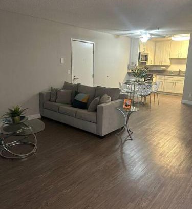 Hollywood Apartment | Two bedroom Hollywood apartment