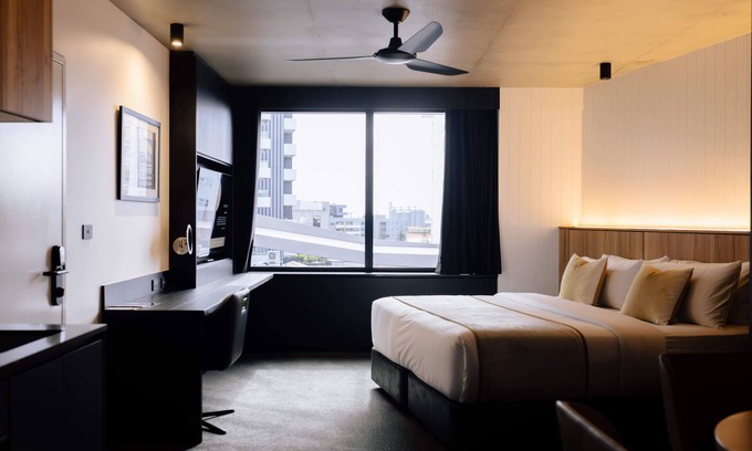 Newcastle Hotel | Two Bedroom Interconnect In CBD