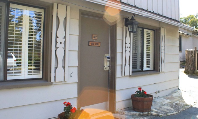 Northeast Carmel Cabin | Two Bedroom Suite With Kitchenette