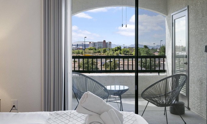 Glendale Sports and Entertainment District Apartment | TWO Glendale CozySuites with Pool 2 & 9