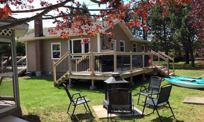Grand Barachois Ski Chalet | TWO STREETS FROM BEAUJOLI BEACH - GRAND BARACHOIS - AC- WIFI-SLEEPS SIX