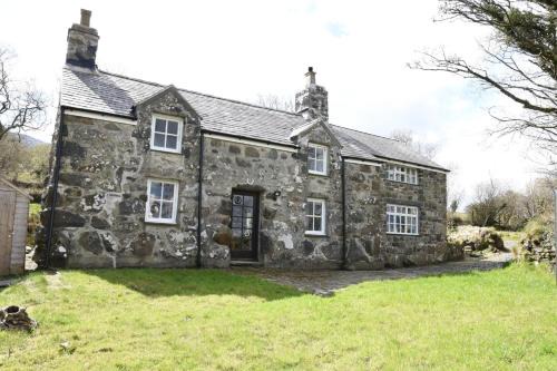 Caernarfon House | Ty-Gwyn Cottage
