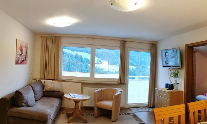 Hirschegg Apartment | TYP W3 "plus" Ferienwhg./2 Schlafräume Du/wc - Vier Jahreszeiten - Familie Schuster