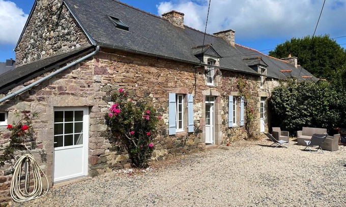 Plevenon House | Typical house, Cap Fréhel, 5 km from sandy beaches, enclosed garden, barbecue