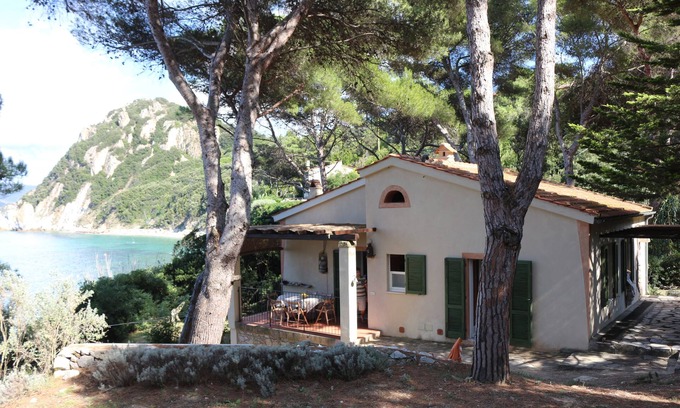 Portoferraio House | Typical Tuscan’s Isola d’Elba atmosphere, mansion near Portoferraio