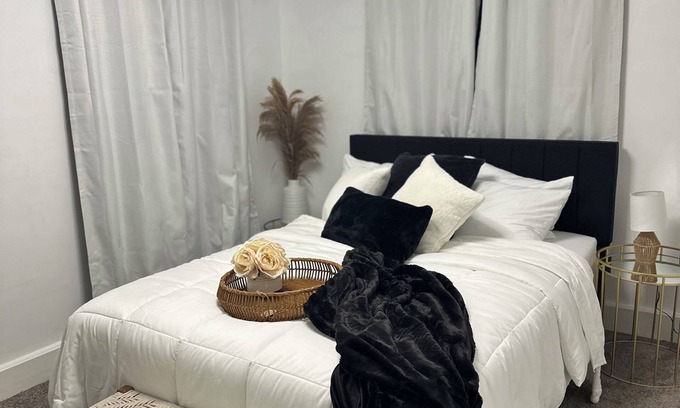 Tyrone House | Tyrone Haven Entire 2 Bedroom House near Delgrosso Park