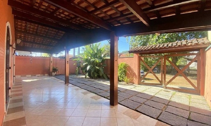 Lazaro House | Ubatuba - 5 bedrooms, 4 bathrooms, barbecue, outdoor shower. 15 people