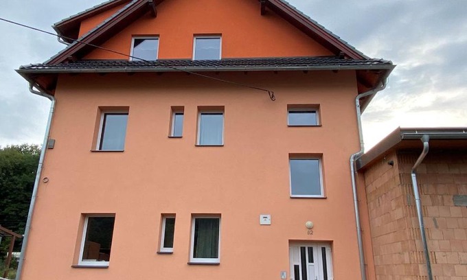 Usti Apartment | Ubytování u Hřiště