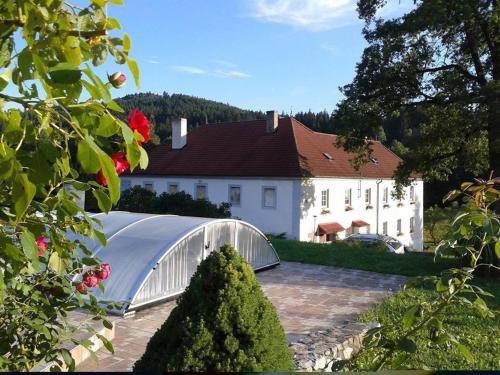 Kajov House | Ubytování ve Mlýně