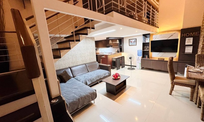 Santa Cruz Condo | Ultîma Residence Huge Loft Condo