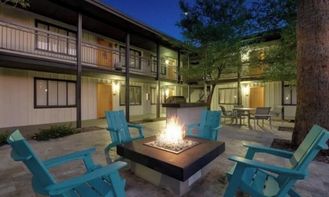 Encanto Apartment | Ultimate Getaway Apartment w/Firepit & Fitness!