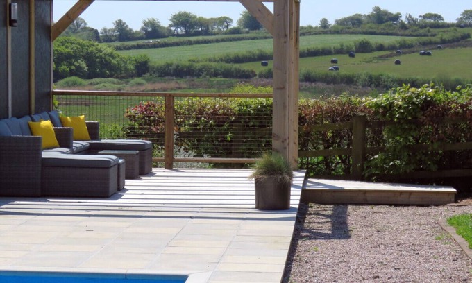 Holsworthy House | Umber Cottage - Glebe Farm