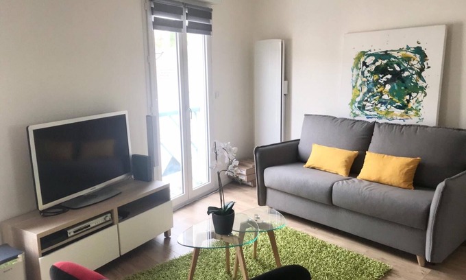 Saint - Agne Apartment | Un Pied à Terre Contemporain Calme à 2 pas du Metro