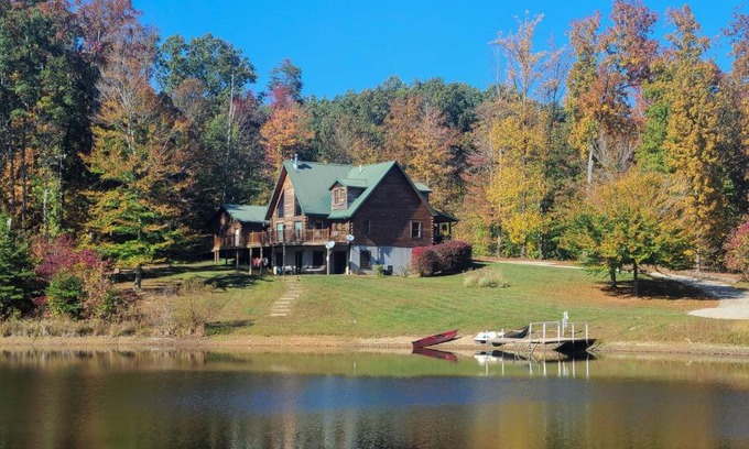 Henryville House | Underwood Home with 40 Acres Fire Pit, Private Lake