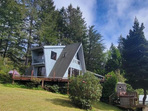 Brookings House | Unique A-Frame Cabin with Sauna- Deja Vu