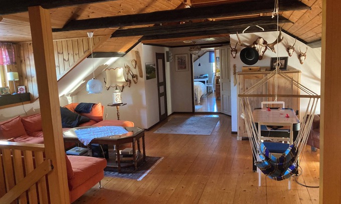 Vetlanda Municipality House | Unique accommodation in Småland. 3 km to slalom slope. 400 m to bathing lake with wood sauna.