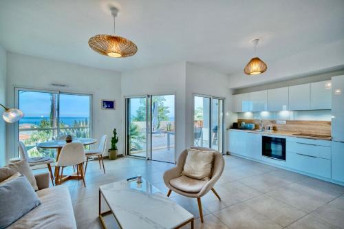 Saint Antoine Apartment | Unique appartement à Nice vue mer imprenable
