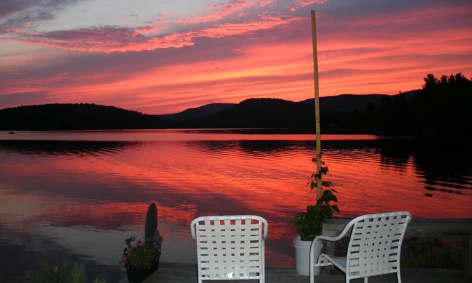 Alton Bay Cottage | Unique, Charming Guesthouse cottage at Sunset Lake