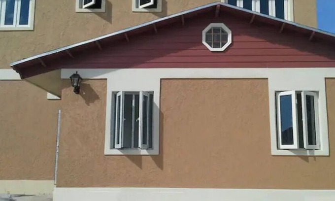Gambier House | Unique, gated, 24 hr secure, one bedroom must try!