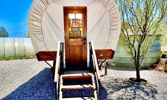 Monticello House | Unique Glamping Pioneer Wagons