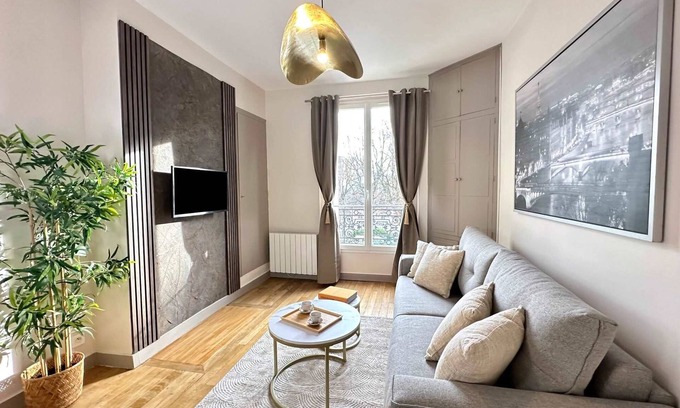 Butte-aux-Cailles Apartment | Unique Parisian Flat in Place d'Italie