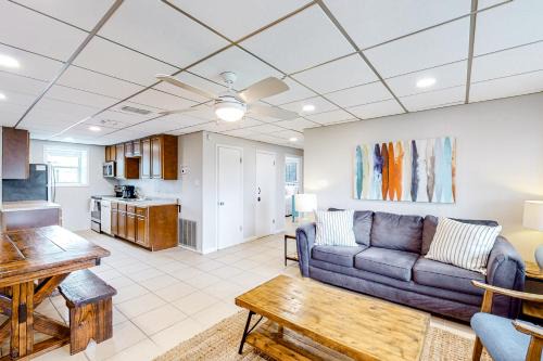 Port Aransas Apartment | Unit 32, Island Retreat Resort