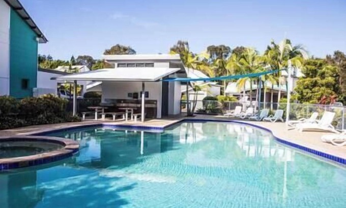 Noosaville Apartment | Unit 47 - Nautical Stylish Ground Level 1 Bedroom Unit