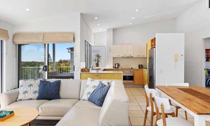 Coolum Beach Apartment | Unit 6 Seabreeze Villas