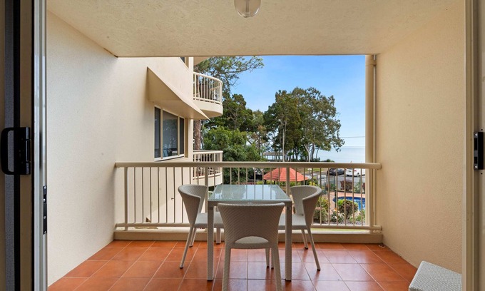 Torquay Apartment | Unit 8 Charlton on the Esplanade