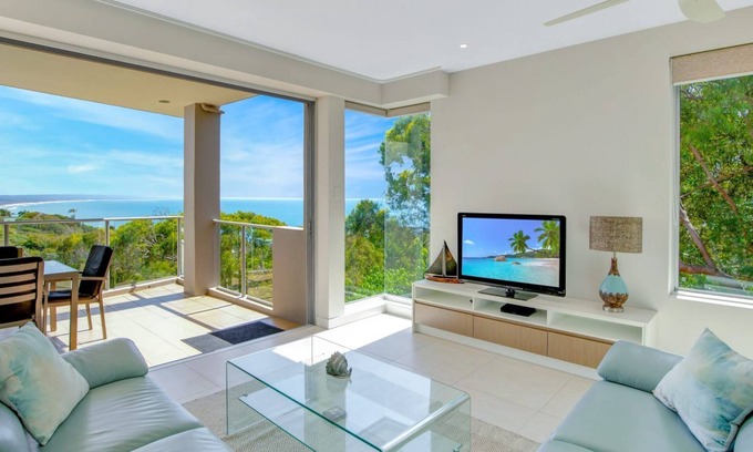Rainbow Beach Apartment | Unit 9/103 Cooloola Drive - Rainbow Beach. Stunning Ocean Views. Seabreezes. Aircon. Wi-Fi.