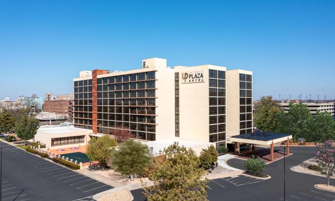 Springfield Hotel | University Plaza Hotel