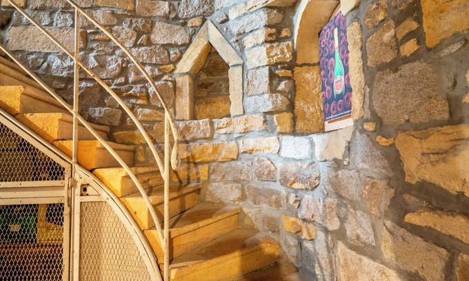 Montagny House | Unusual accommodations available in Chambre d'Hôtes