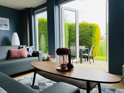 Makkum House | Unwind