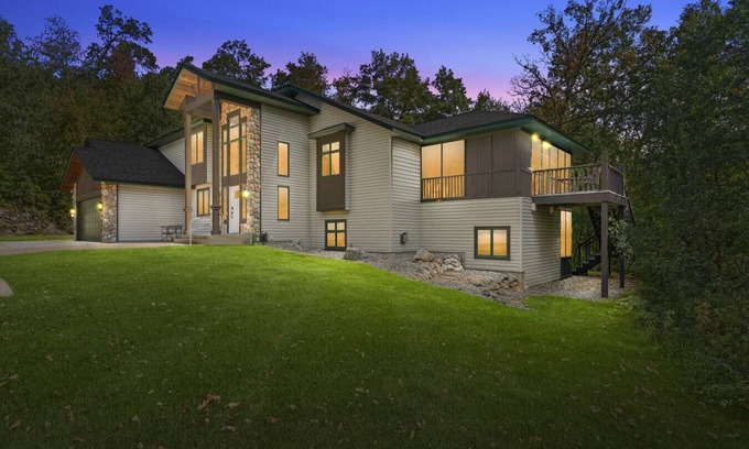 Breezy Point Apartment | Unwind: Spacious Golf & Family Getaway w/Hot Tub & Sauna