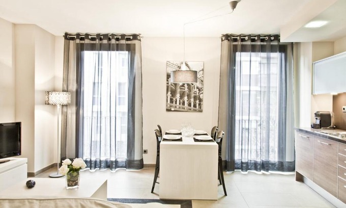 Esquerra de l'Eixample Apartment | Up Suites BCN