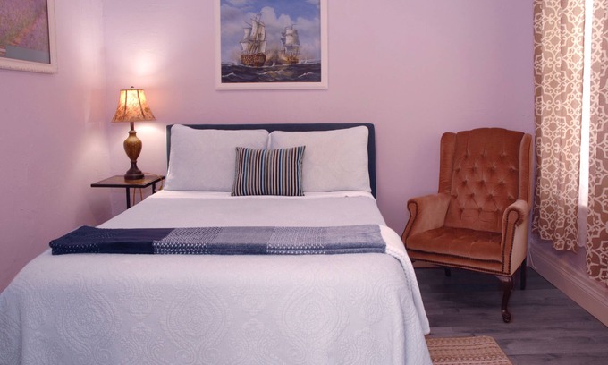 Lincolnville Apartment | Updated Adorable Downtown Small Apartment. Just Park & Walk Everywhere in Town!