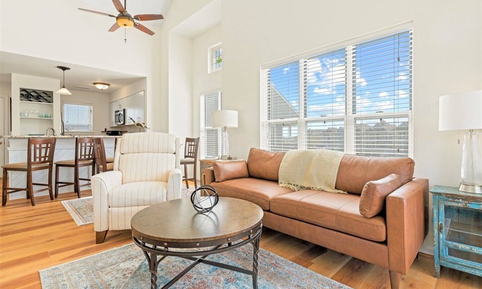 Manteo Condo | Updated Buccaneer Village 526 | Pet Friendly | Canal Front