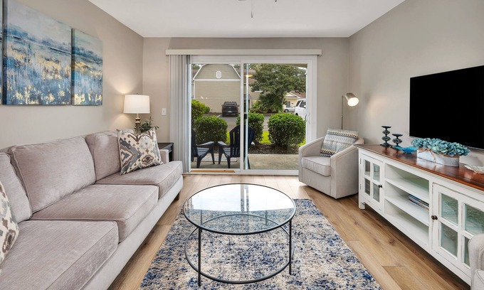 Demere Park Condo | Updated first floor condominium with access to heated pool and tennis courts!