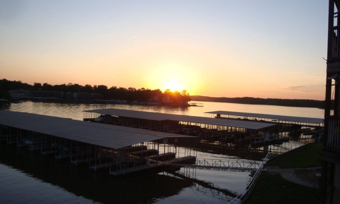 Osage Beach Condo | UPDATED LAKEFRONT WALK-IN UNIT, 2 POOLS, BEACH, DECK