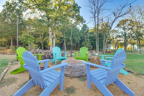 Eufaula House | Upscale A-Frame Escape with Lake Access in Quinton!