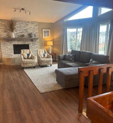 Turnagain House | Upscale Anchorage Getaway, Cozy & Newly Remodeled