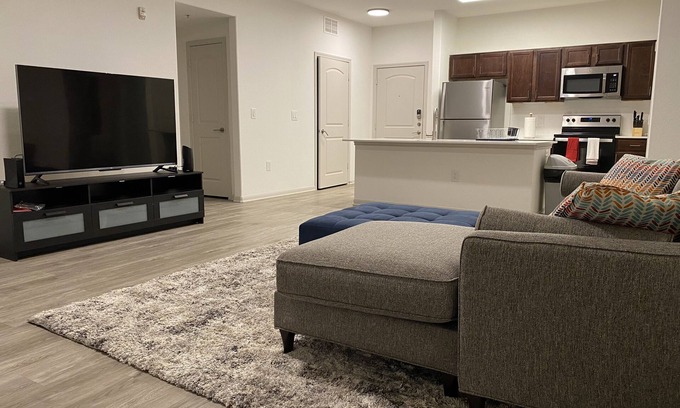 Frisco House | Upscale and comfy space - 1 min from stonebriar mall center in Frisco