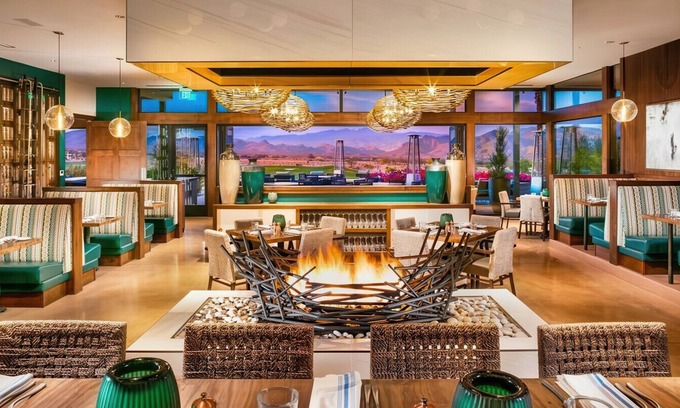 Maricopa County House | Upscale Desert Home - Golf, Pool, Dining & Hot Tub