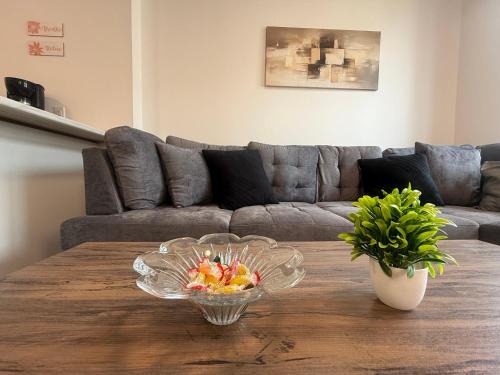 Niagara Falls House | Upscale Niagara Falls Getaway - BRAND NEW
