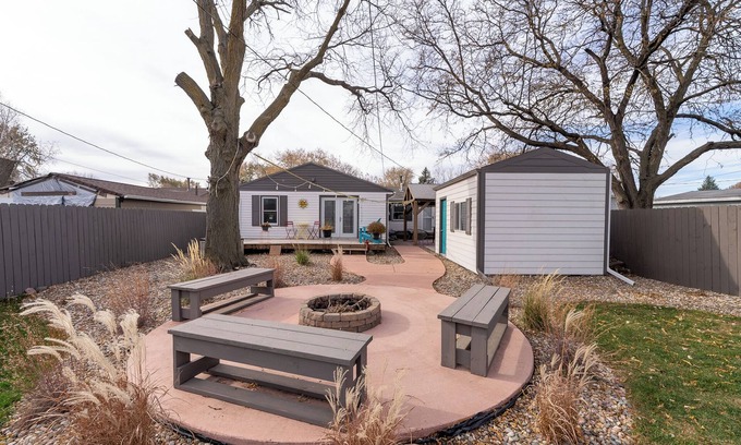 Sioux Falls House | Uptown Funk- A Charming Retreat Near the Event Center