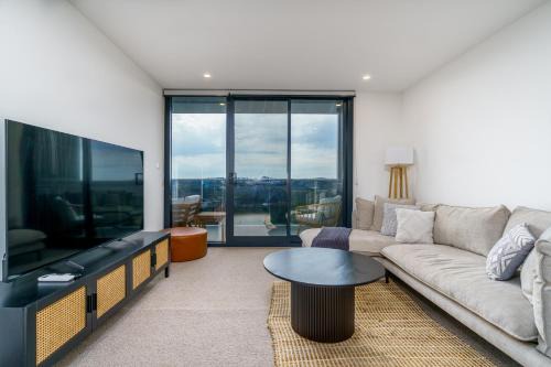 Phillip Apartment | Urban Apt in Phillip 9mins to Canberra Hospital - Hosted by Canstay