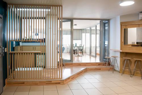 Xanthi Apartment | Urban Downtown Suite Xanthi Two Bedrooms Meno Homes 4