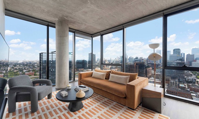 Near West Side Apartment | Urban Escape: 2BR w/Pool, Gym & Skyline Views