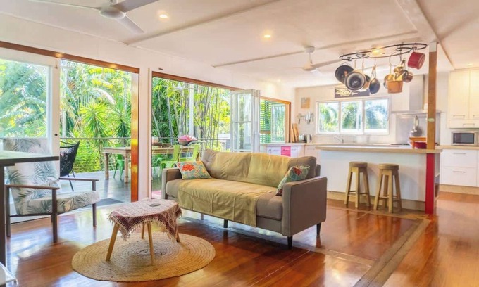Edge Hill House | Urban Jungle Townhouse | Tropical Living