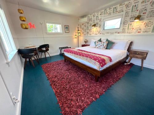 Solvang Apartment | Urban Luxe Retreat l King Bed l Kitchenette